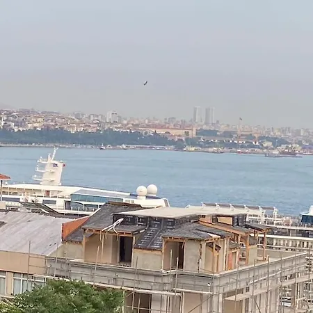 Luxury With Bosphorus View Apartment *